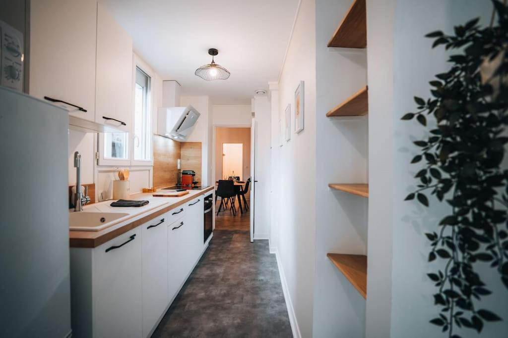 Châteauroux Le Bertrand • Le Raffinement En Coeur De Ville מראה חיצוני תמונה