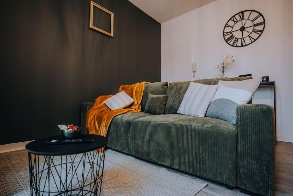 Châteauroux Le Bertrand • Le Raffinement En Coeur De Ville מראה חיצוני תמונה